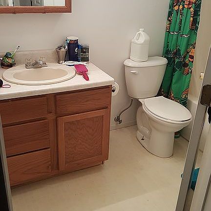 5th image of 2102 W 8th St