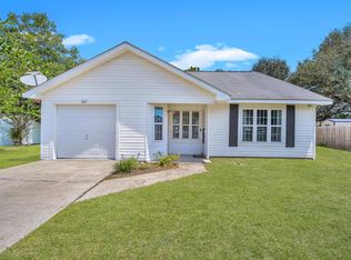 667 Demere St, Hinesville, GA 31313