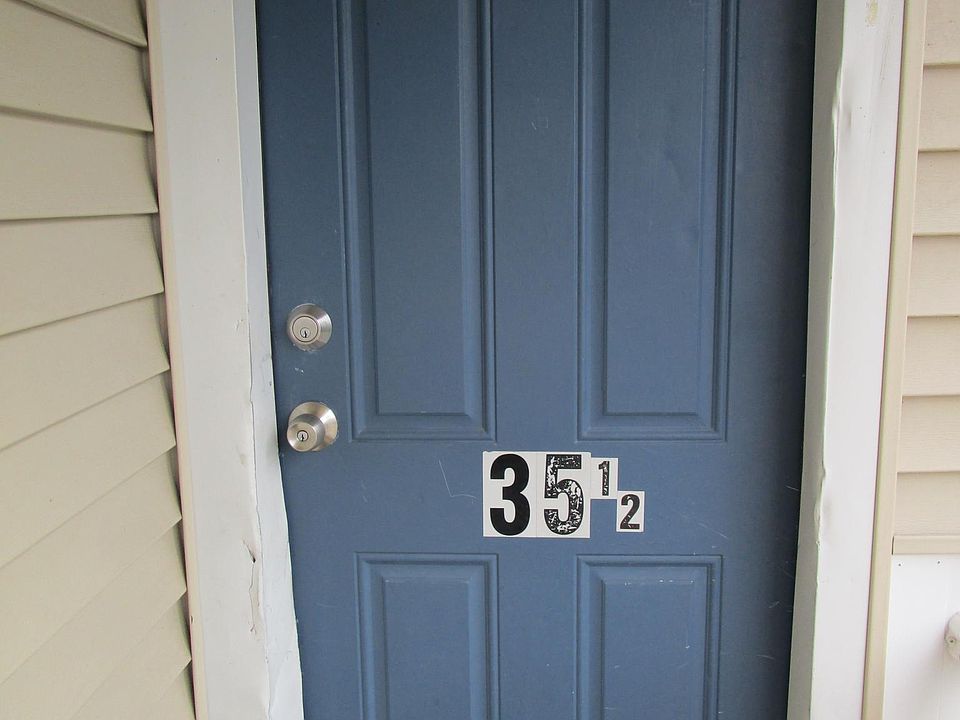 1st image of 35 Vine St #1/2