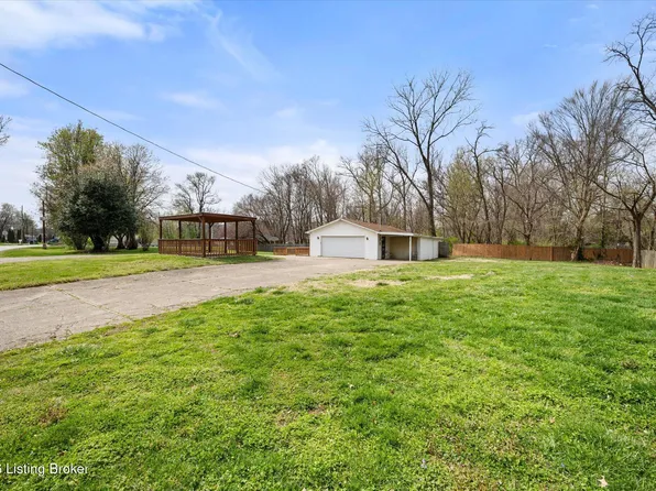 6526 Memory Ln, Louisville, KY 40258