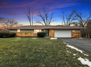 48 Robin Hill Dr, Racine, WI 53406