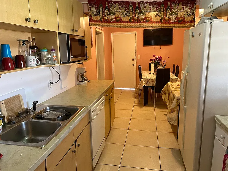 12920 Westview Dr #1 — Photo 20