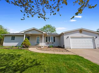 7775 Lake Dr, Newark, OH 43056