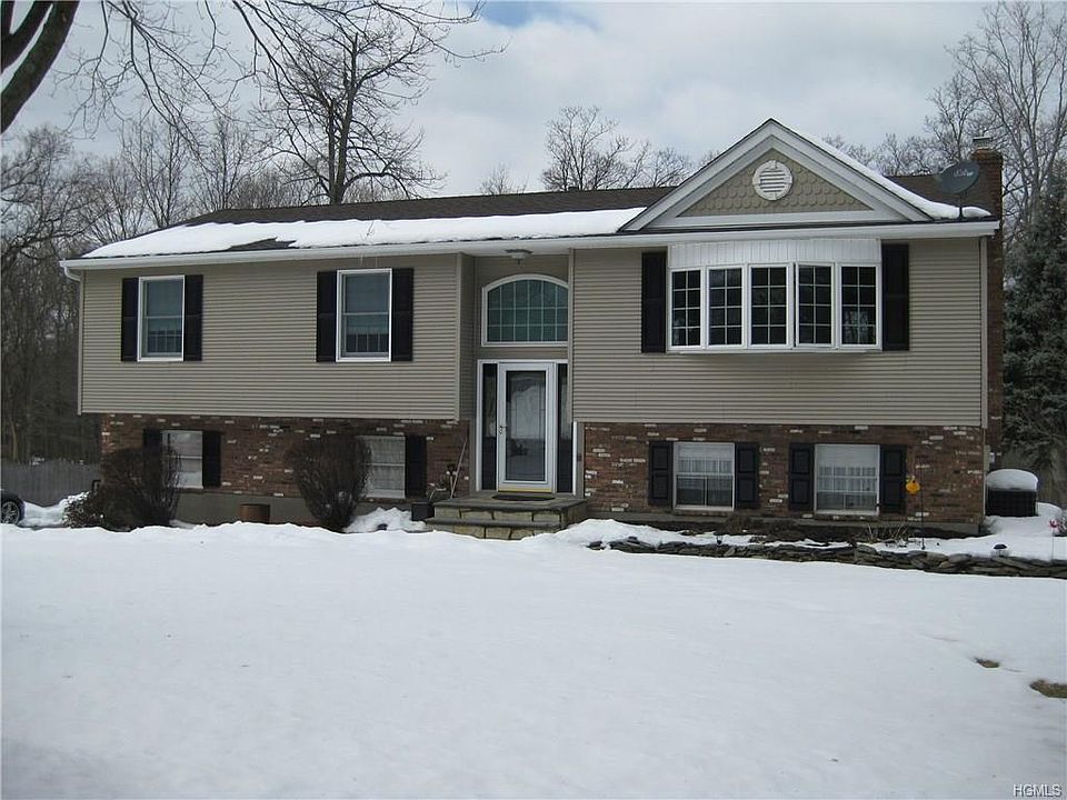 2nd image of 45 Virginia Ave