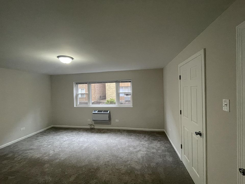 1st image of 3129 48th Ct #1W