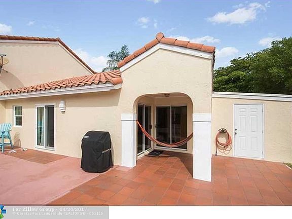 3rd image of 1485 Springside Dr #0