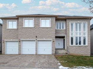 8 Ridgley Ct, Richmond Hill, ON L4B4N3