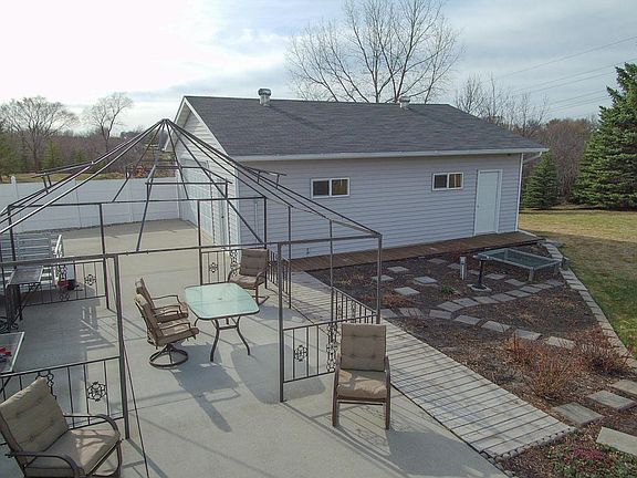 5th image of 206 W Hilltop Dr