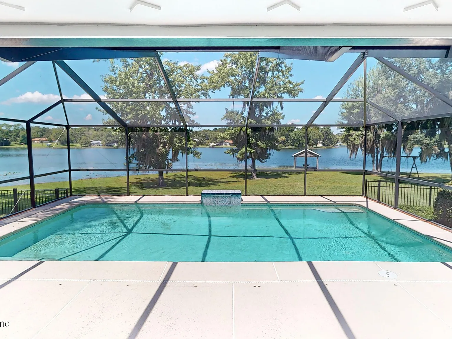 3 bed, 2.5 bath, 2318 sqft, $3,800 — Photo 1
