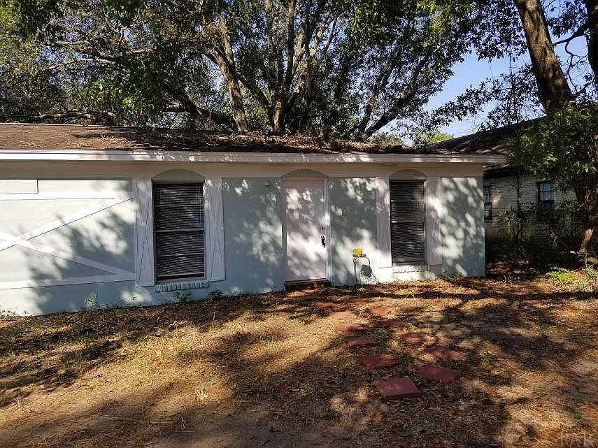 1st image of 3095 Patricia Dr #B