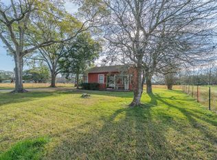 107 W Willowick Ave, Friendswood, TX 77546