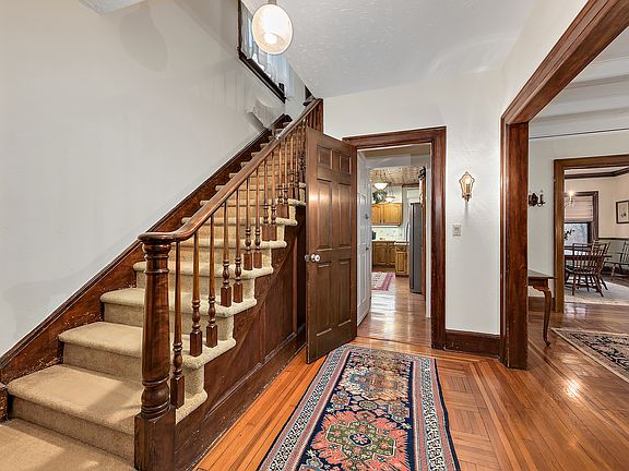 3rd image of 26 Orlando Ave