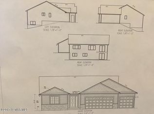 907 Golfview Ave, Zumbrota, MN 55992