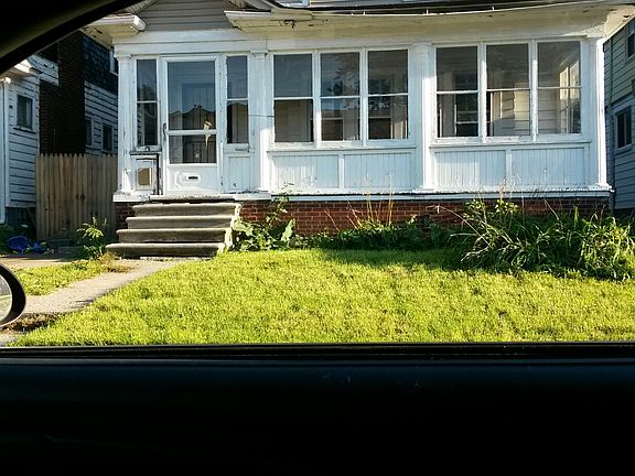 5th image of 2495 Leslie St