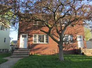526 1st Ave, Roselle, NJ 07203