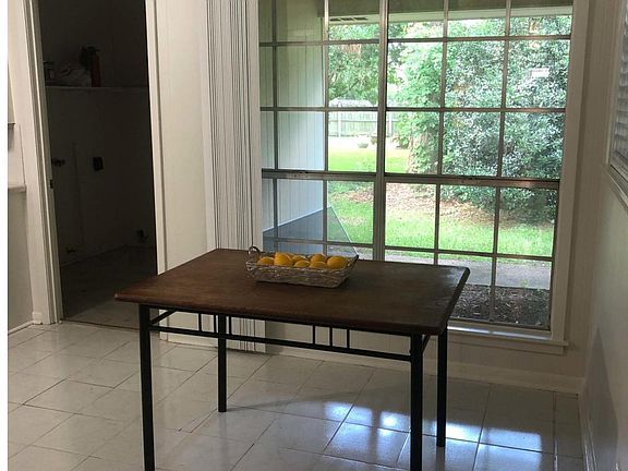 4th image of 206 Belle Dame Dr