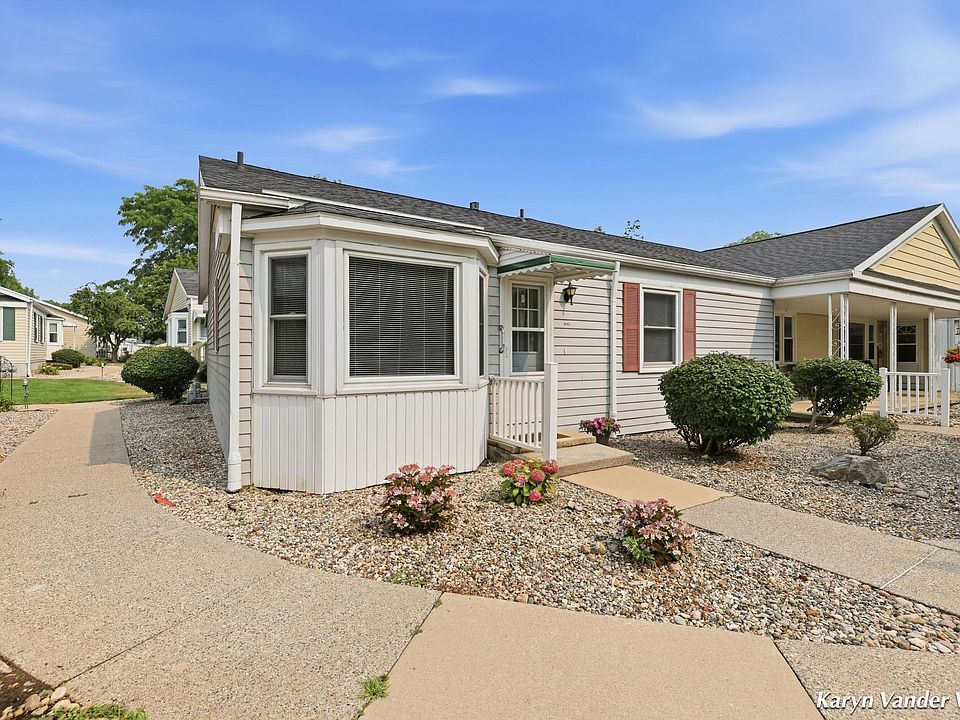 1st image of 1041 Village Ln