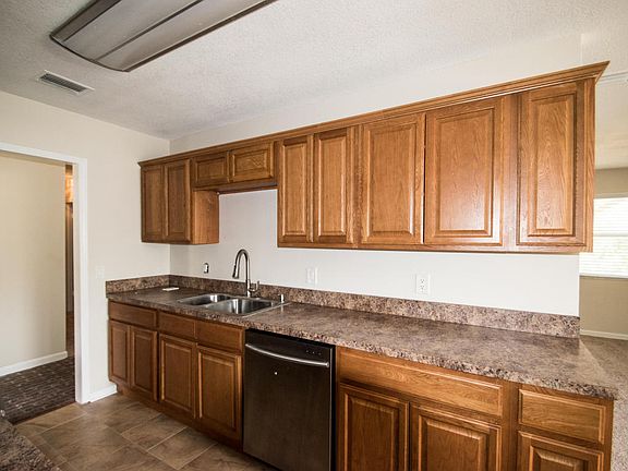 5th image of 1566 Arzel Ct