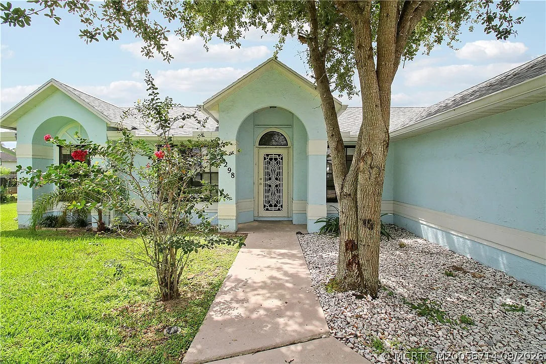3 bed, 2.0 bath, 1587 sqft, $2,500 — Photo 4