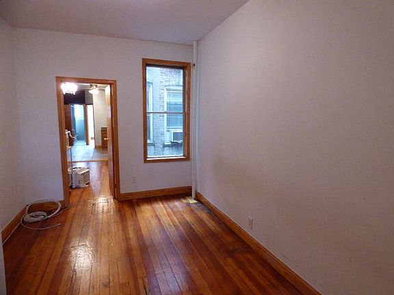 3rd image of 3058 44th St APT 3R
