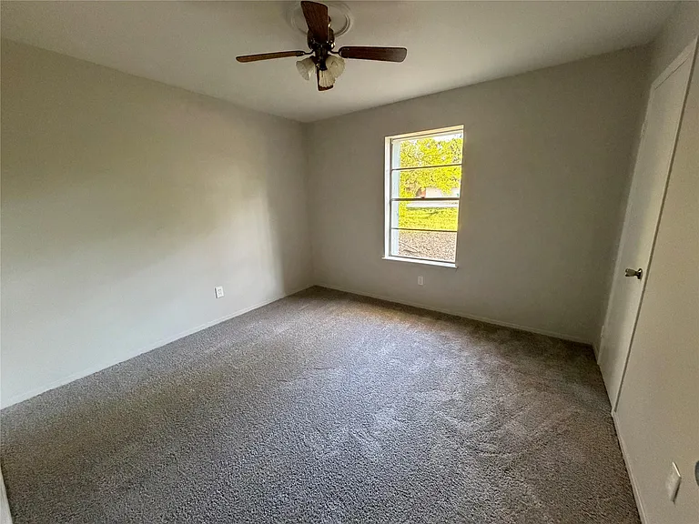 3310 Forest Glen St — Photo 12