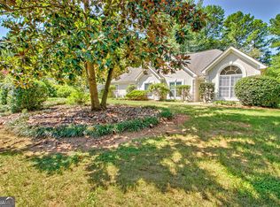 60 Line Creek Ln, Sharpsburg, GA 30277