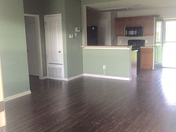 5th image of 2200 Autumn Woods Dr