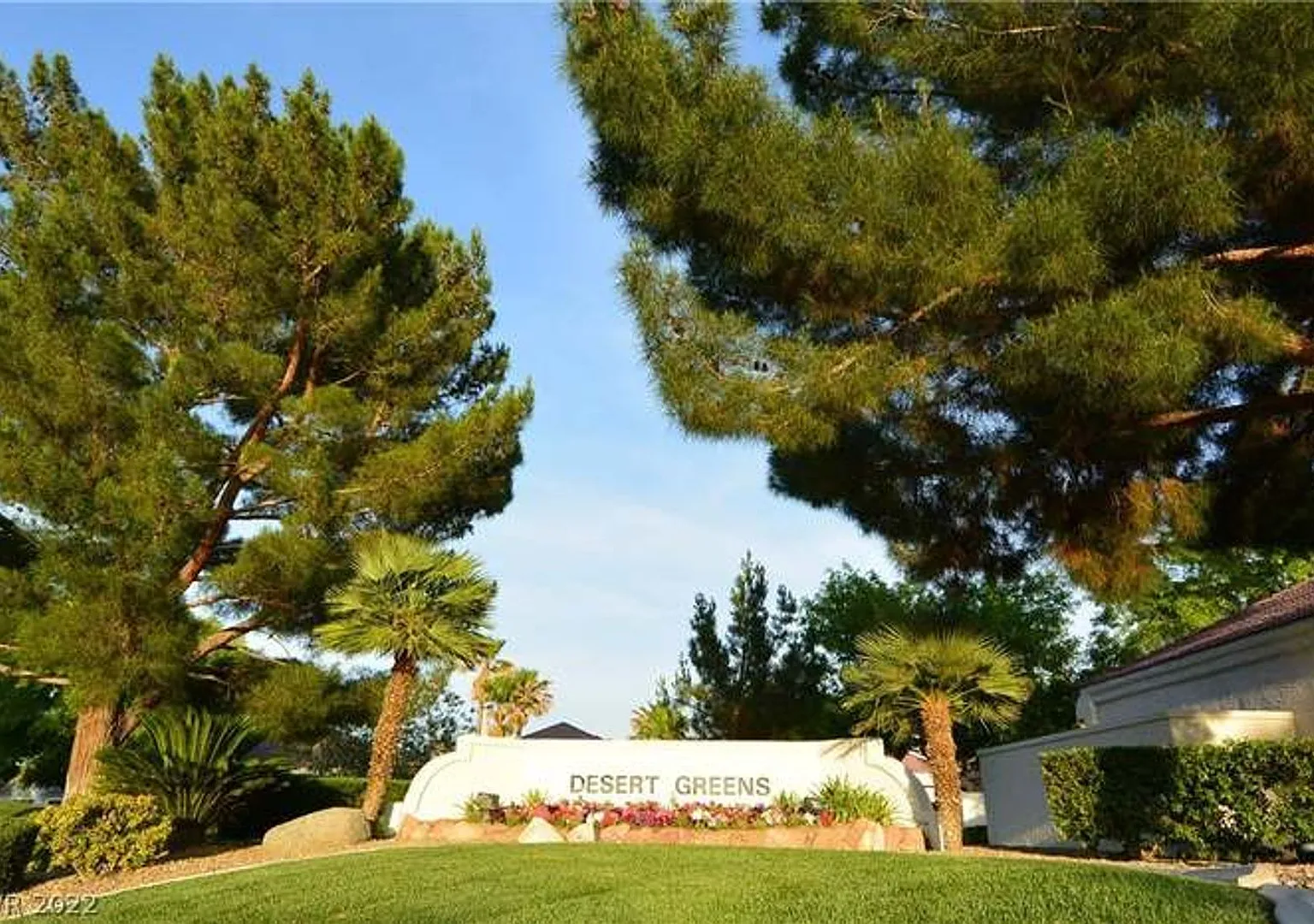Fantastic Location In Northwest — Photo 3
