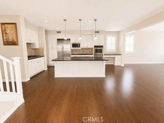 761 Clark Way — Photo 8