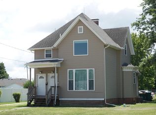 1558 E Main St, Galesburg, IL 61401