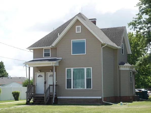 1558 E Main St, Galesburg, IL 61401