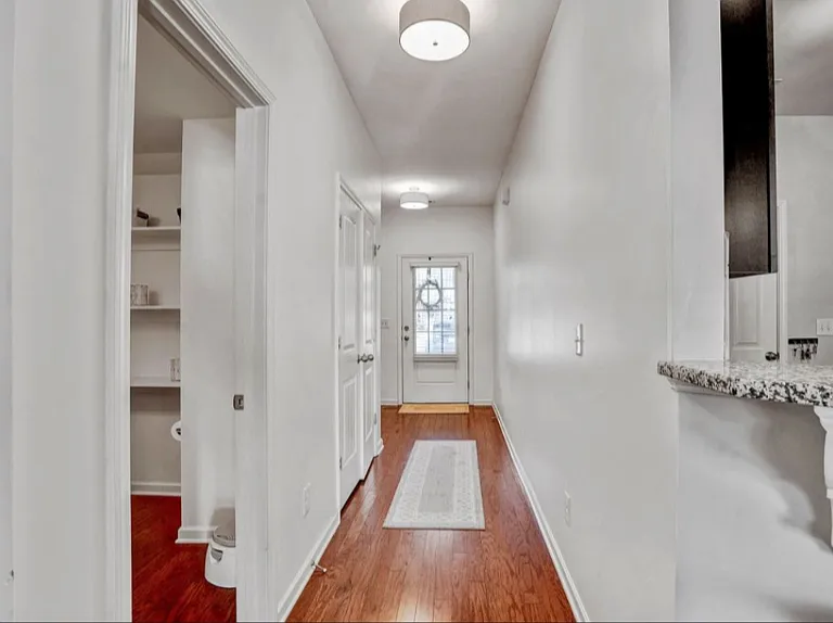 224 Beaconwood Ln — Photo 6