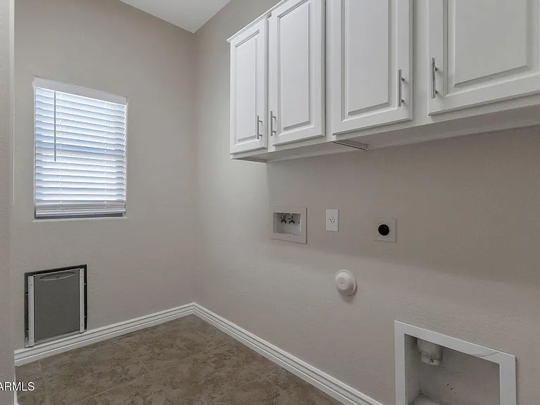 11971 W Patrick Ln — Photo 17