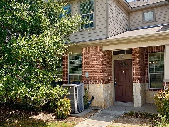 3rd image of 2504 Grayson Way