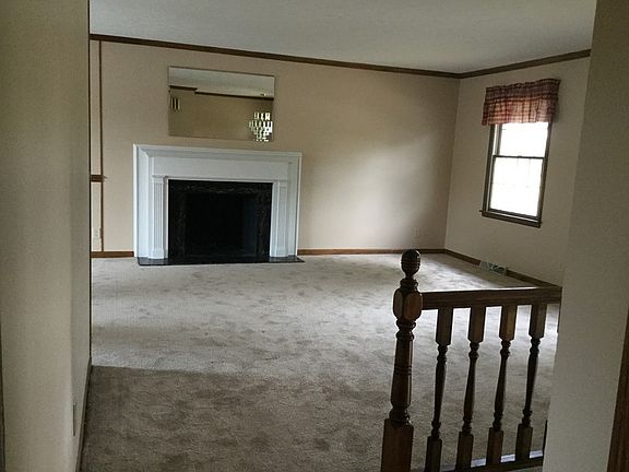Formal living room : Formal living room