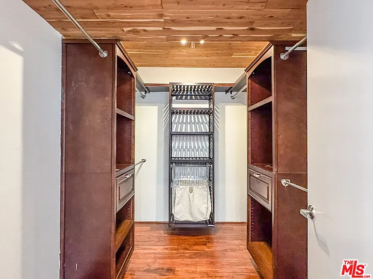 1733 Malcolm Ave #7 — Photo 7