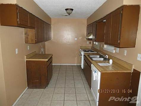 2nd image of 4439 Janssen Dr