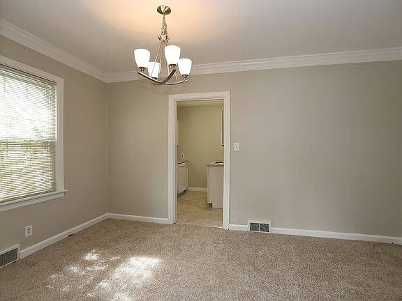 5th image of 419 S Kelsey Ave
