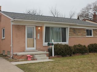 32817 Benson Dr, Westland, MI 48185