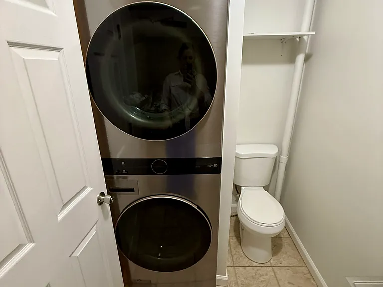 14 Wilson Ave #1R — Photo 13