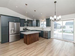 2541 66th Ave S, Fargo, ND 58104