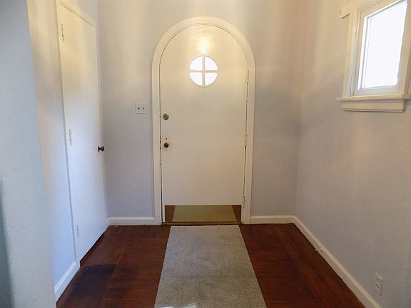 2nd image of 1314 Center St