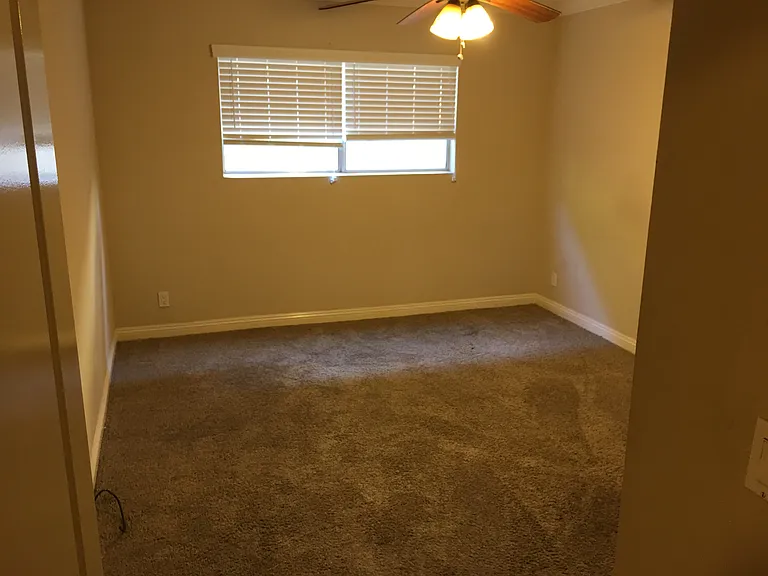 2128 Penmar Ave #4 — Photo 13