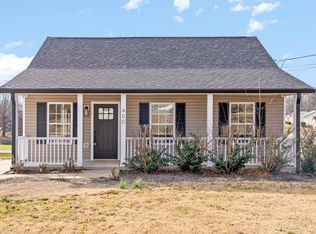 400 Faulkner Dr, Clarksville, TN 37042