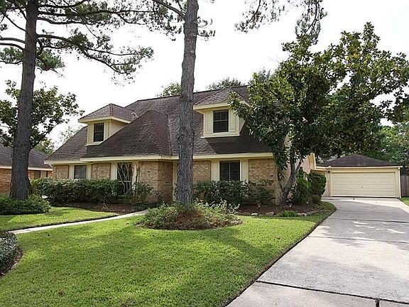 A Real 2 car Drive-way!!