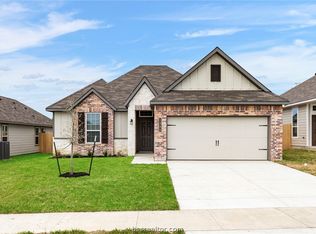 1346 Kingsgate Dr, Bryan, TX 77807