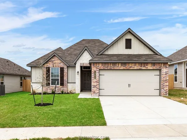 1346 Kingsgate Dr, Bryan, TX 77807