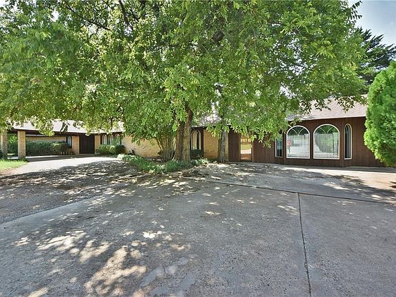 2nd image of 2136 W Rose Oak Dr