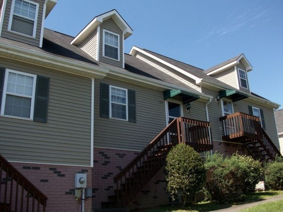 1st image of 704 Cambridgeshire Ct