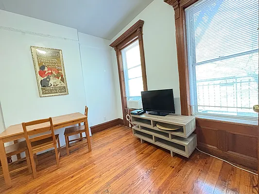 Rented by Oxford Property Group | media 1